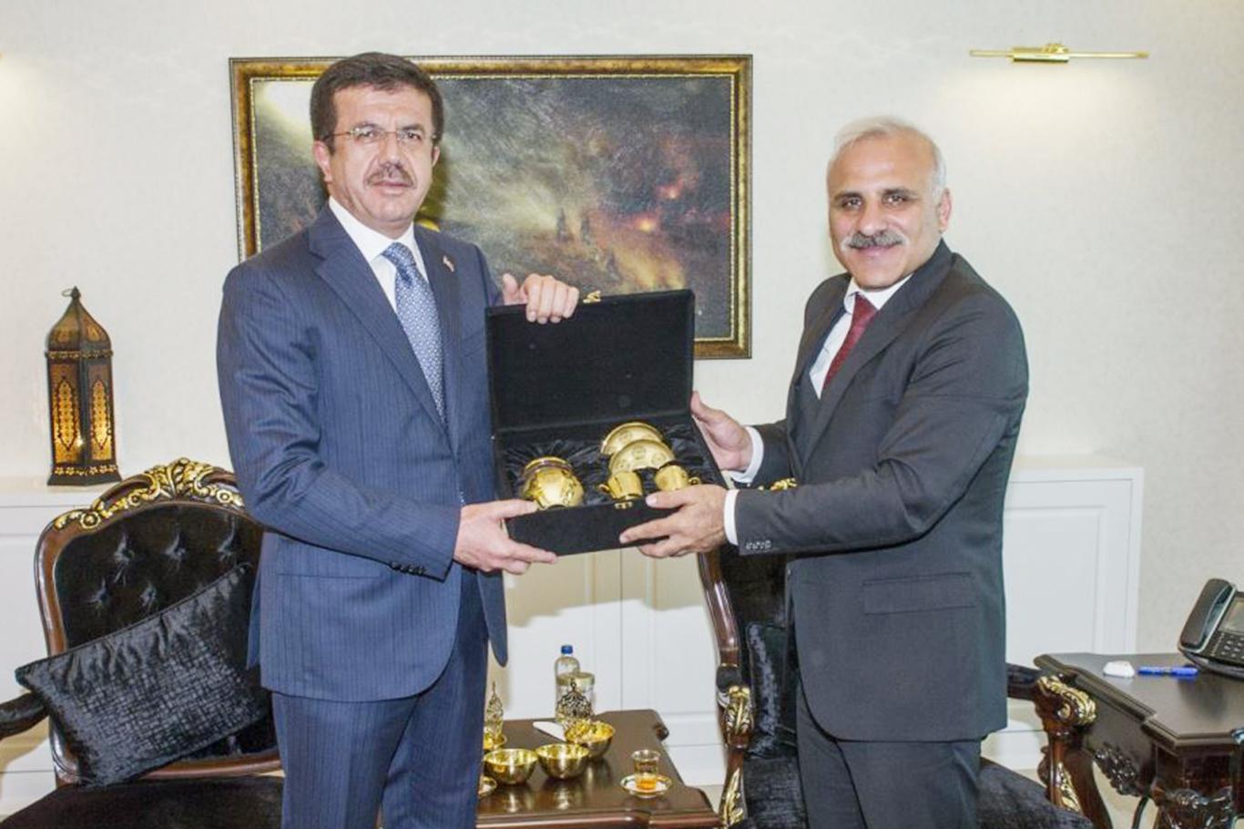 Bakan Zeybekçi Van’da 